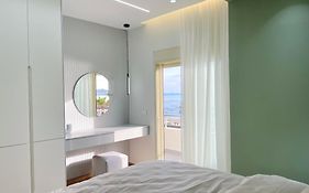 Luxurious Cozy Seaview Apartment